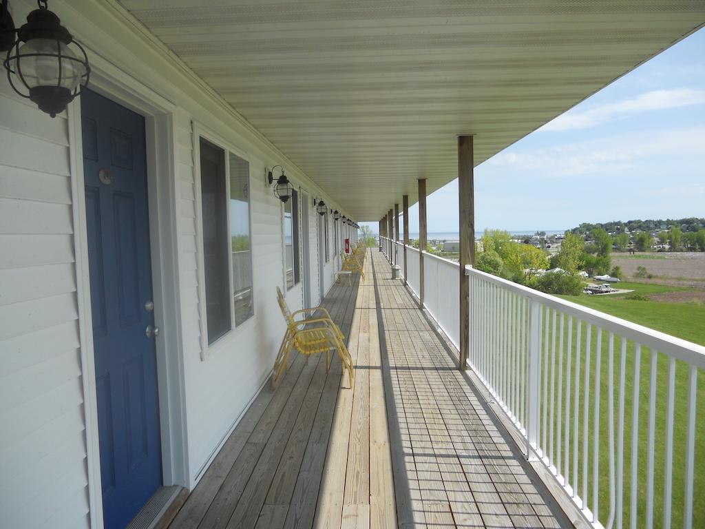 Coho Motel Kewaunee Bagian luar foto