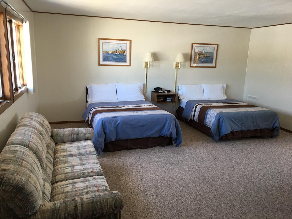 Coho Motel Kewaunee Bagian luar foto