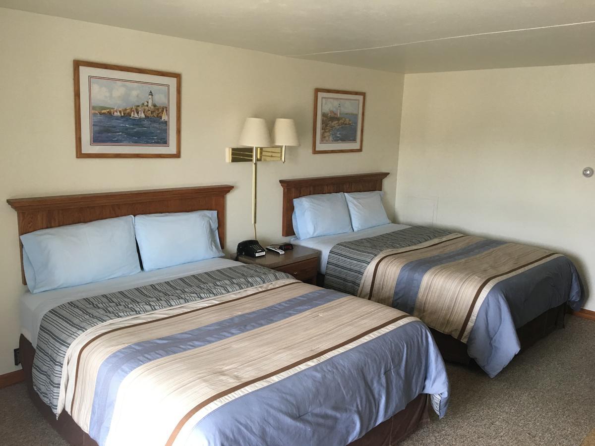 Coho Motel Kewaunee Bagian luar foto